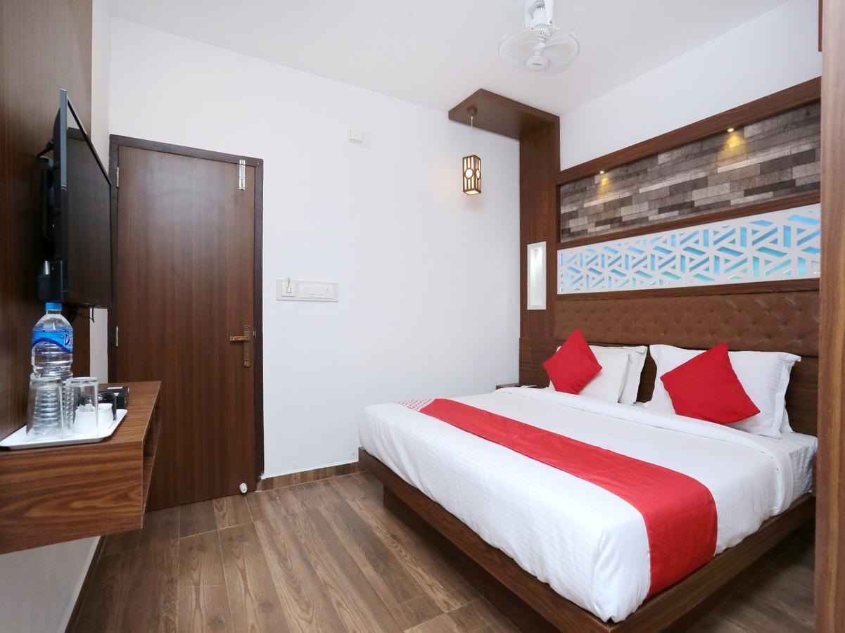Hotel Qube Kochi Kültér fotó
