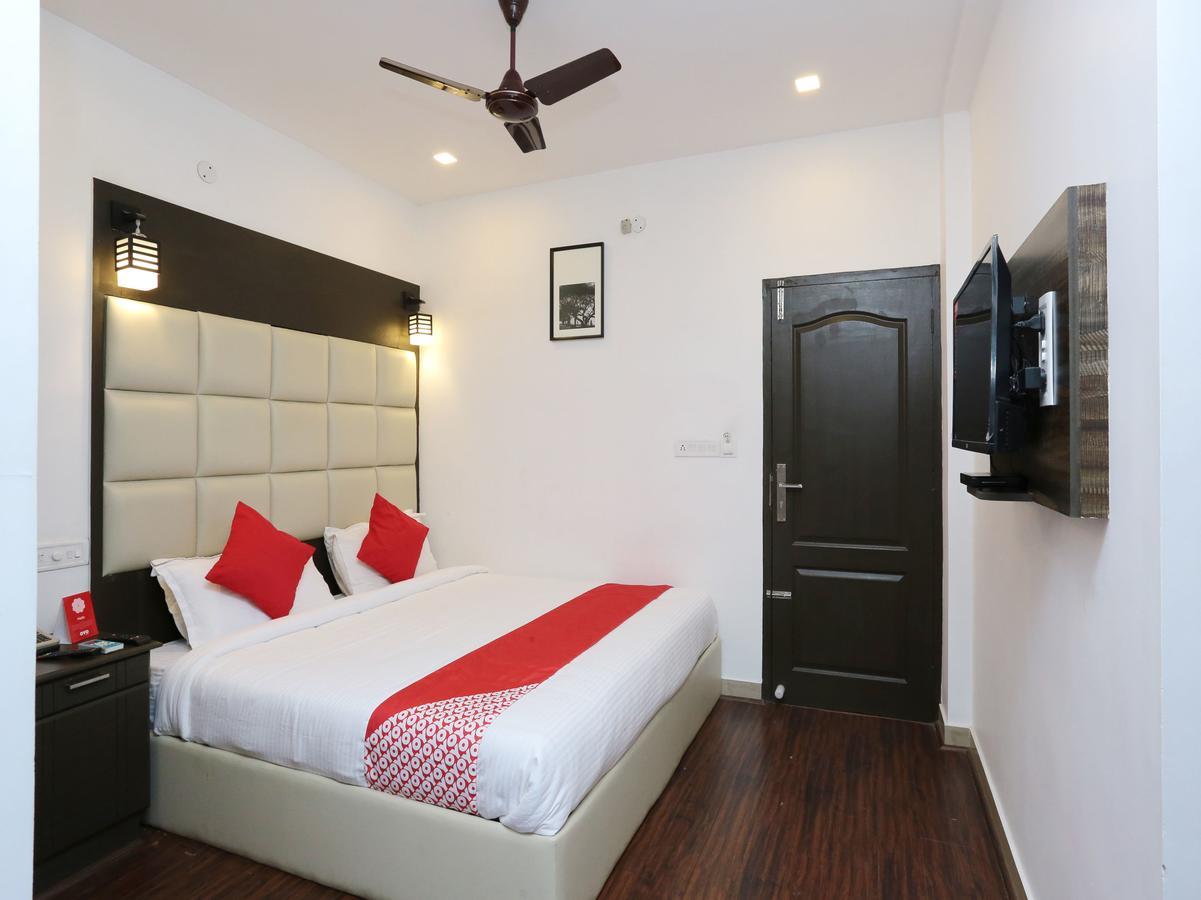 Hotel Qube Kochi Kültér fotó