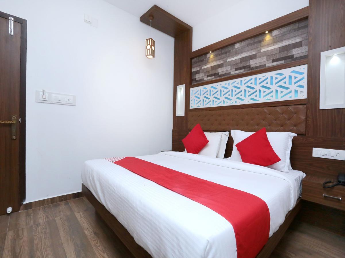Hotel Qube Kochi Kültér fotó
